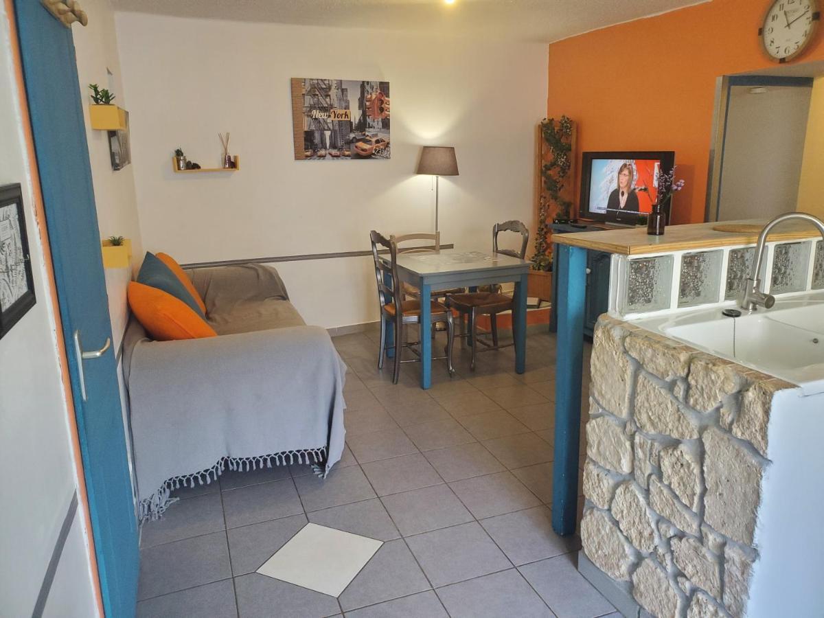 Appartement Pause 40 M2 Avec Cour Privative - Spacieux & Confortable *