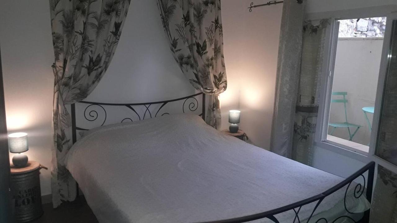 Pause 40 M2 Avec Cour Privative - Spacieux & Confortable Appartement